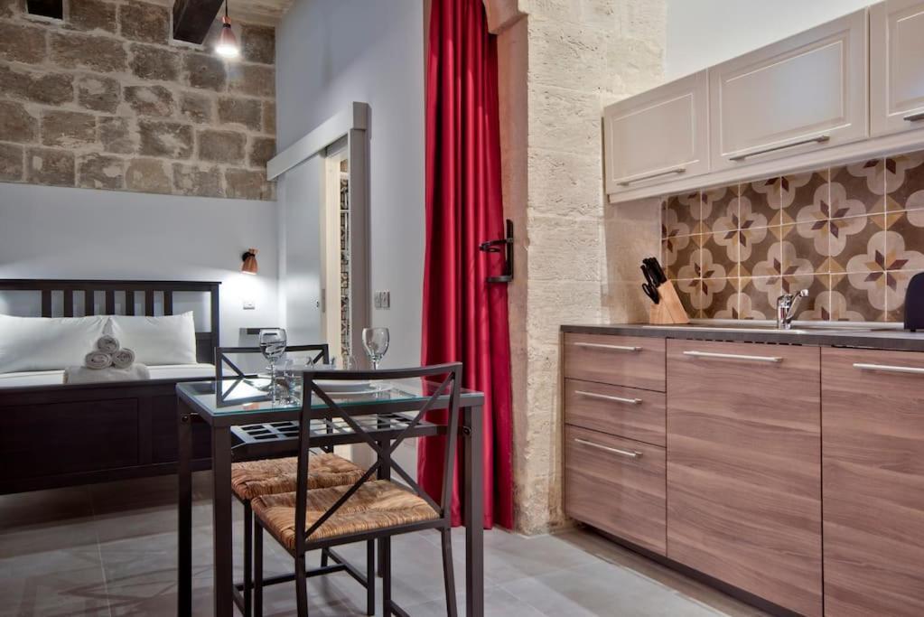 Vallettastay Old Lodge Apartment 2 Buitenkant foto